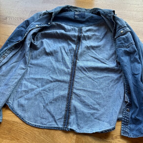 American Eagle Denim Pearl Snap Button Up Ombre Size Small - Picture 5 of 8